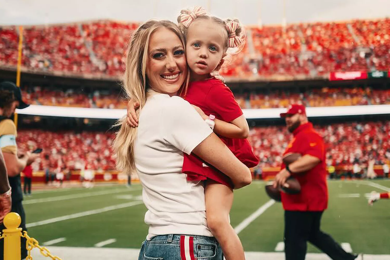 Brittany Mahomes and Patrick Mahomes spends one on one time with daughter Sterling.