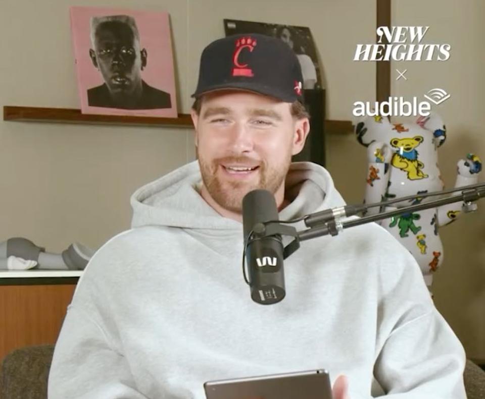 Travis kept his hair covered with a hat for most of the episode. newheightshow/Instagram