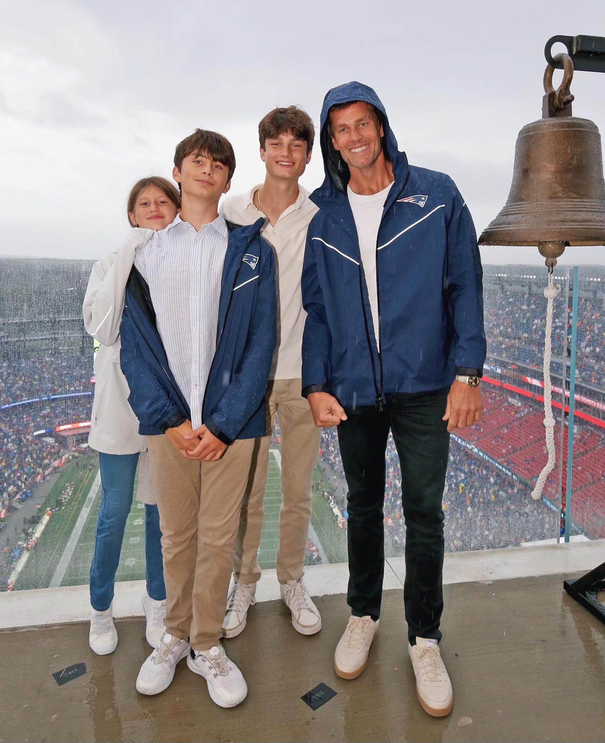 Tom Brady and his three kids.