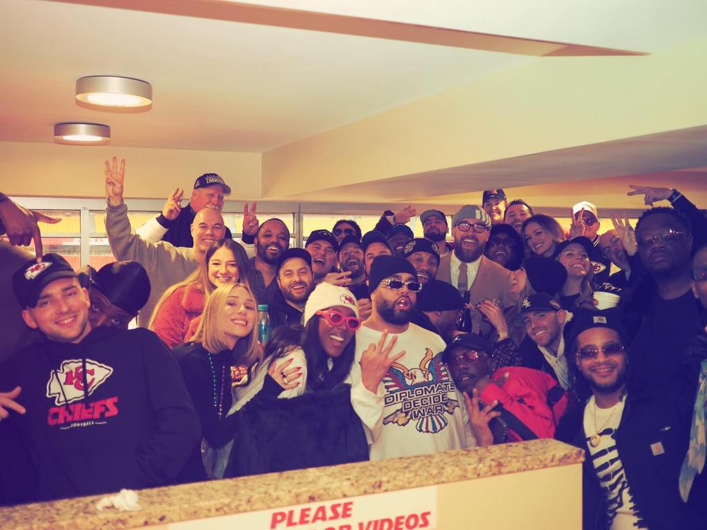 Taylor Swift and friends at Chiefs game