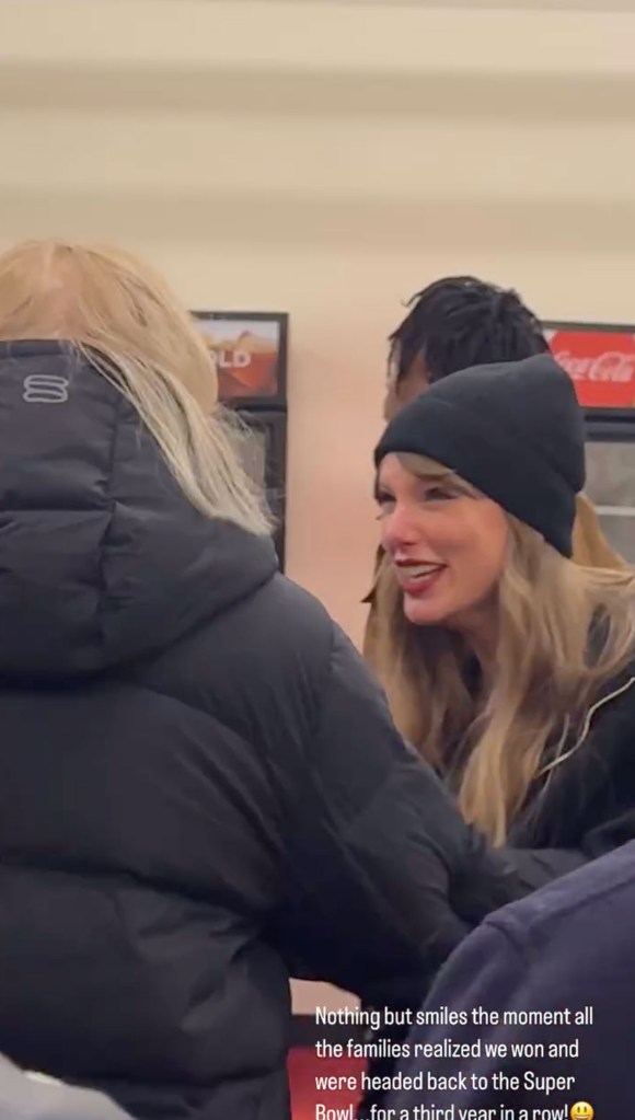 Taylor Swift and Donna Kelce at Sunday's NFL game