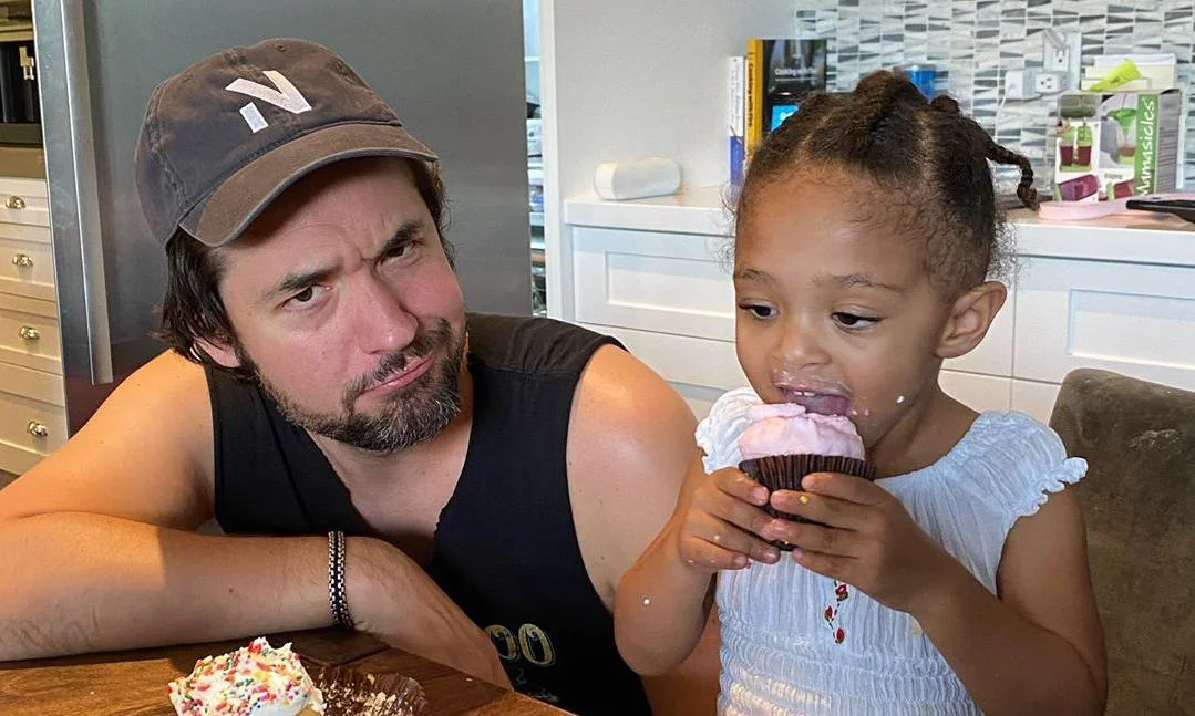 Serena Williams' Husband Alexis Ohanian Goes Into Business Dad Mode as He  Reflects on 'One of the Best Things'