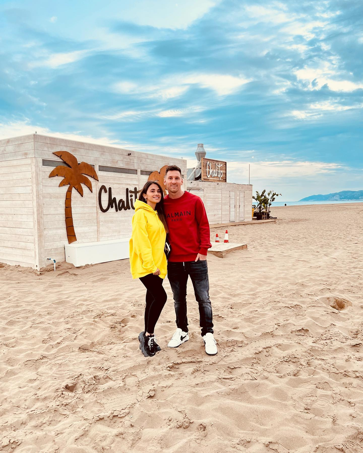 Lionel Messi took a break with Antonela as they enjoyed some time on the Barcelona beach