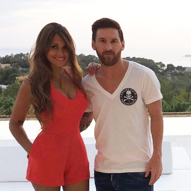 Lionel Messi's fiancee Antonella Roccuzzo has wedding dress flown in while  family feud looms- | The Sun